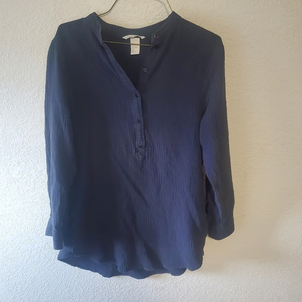 Womens long sleeve, half button up shirt